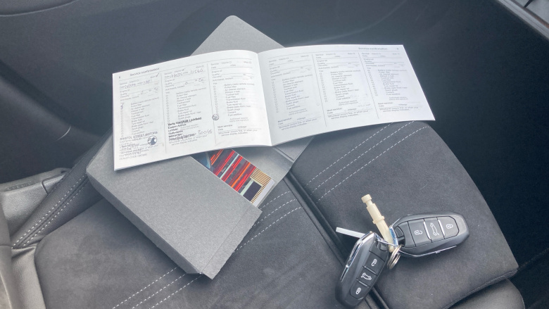 Vauxhall Crossland 1.5 Turbo D Ultimate 5dr Diesel Hatchback